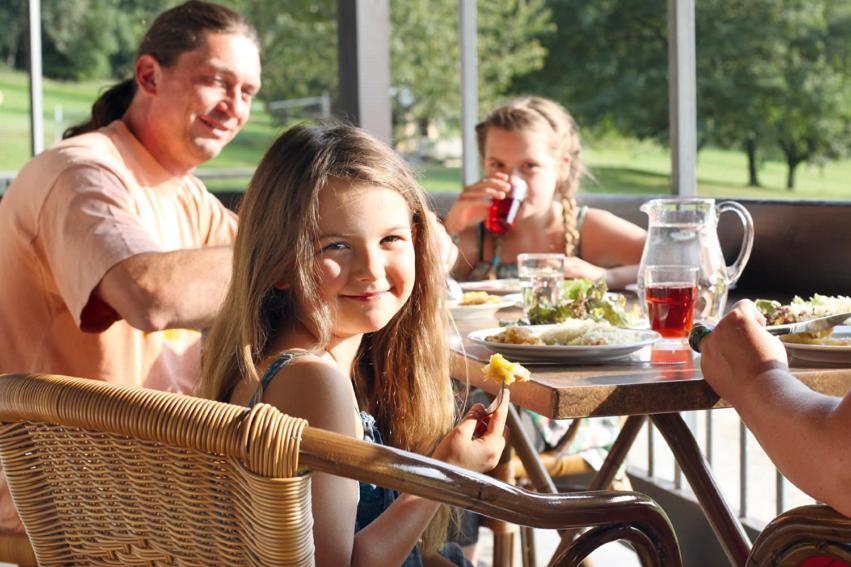 Hellmut-Wassmer-Jugendherberge Loerrach Ngoại thất bức ảnh